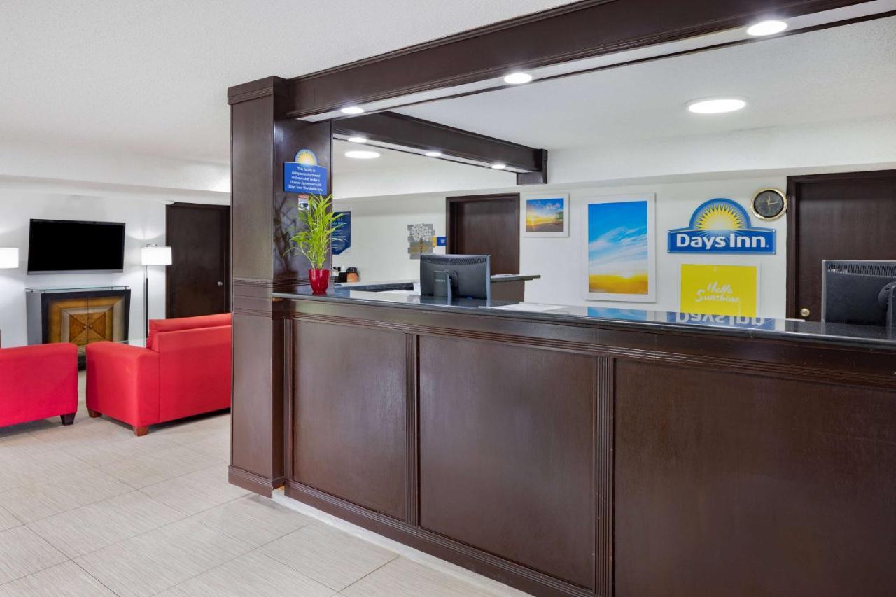 Days Inn By Wyndham Pensacola I-10 Ferry Pass Ngoại thất bức ảnh