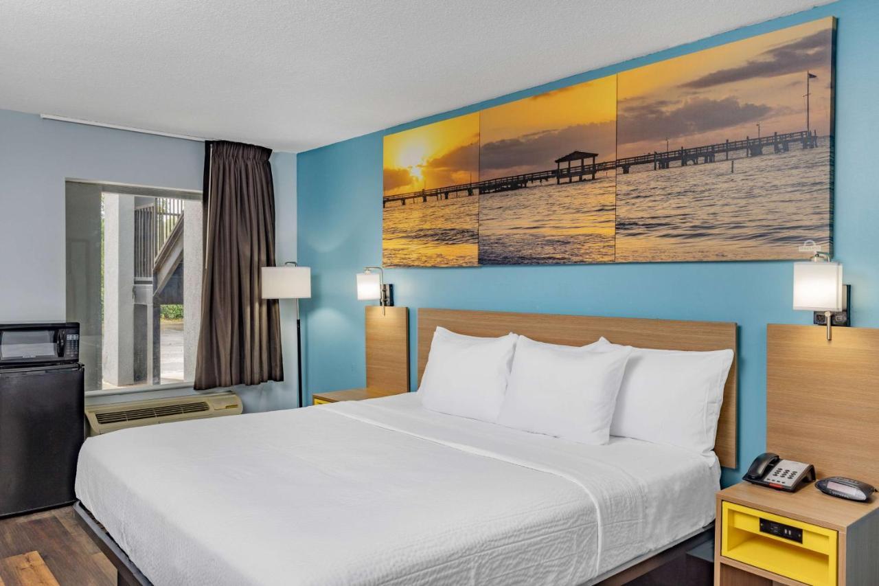 Days Inn By Wyndham Pensacola I-10 Ferry Pass Ngoại thất bức ảnh