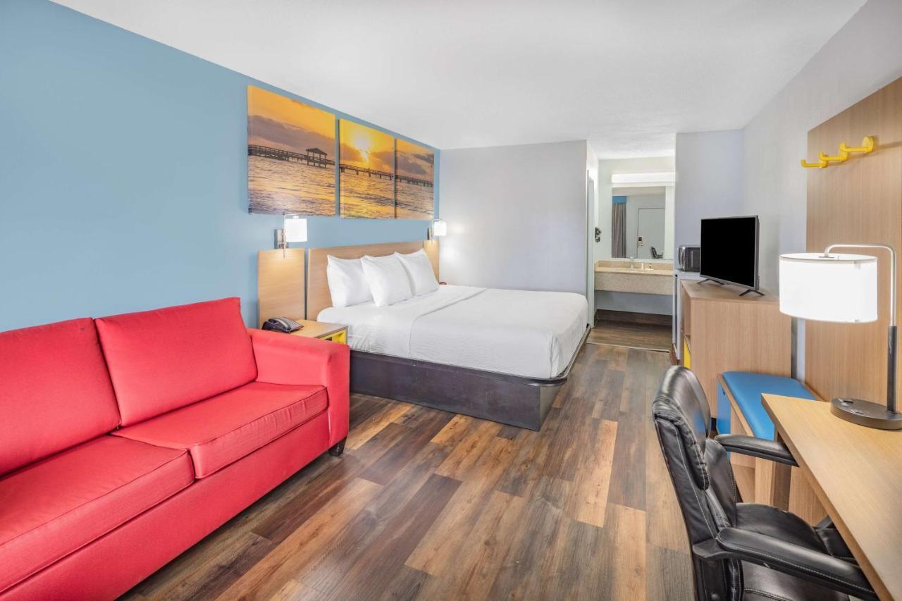 Days Inn By Wyndham Pensacola I-10 Ferry Pass Ngoại thất bức ảnh