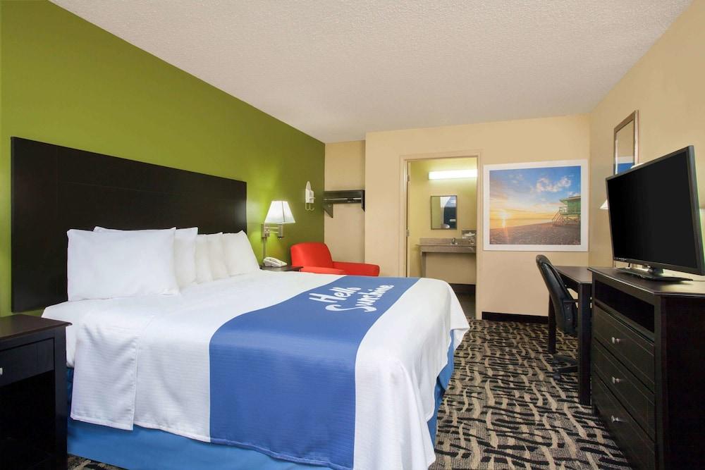 Days Inn By Wyndham Pensacola I-10 Ferry Pass Ngoại thất bức ảnh